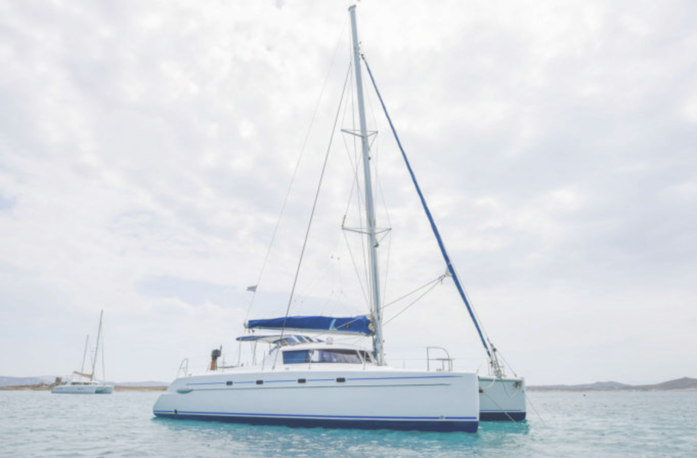 130-ft-mangusta-mega-yacht